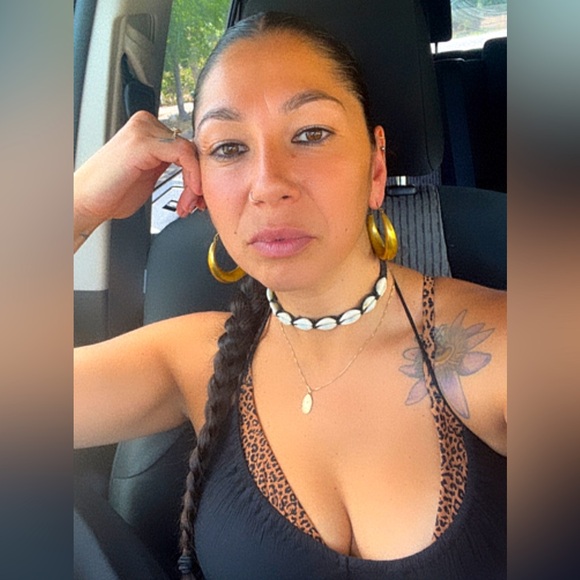 Meet your Posher, Manya - Picture 1 of 1